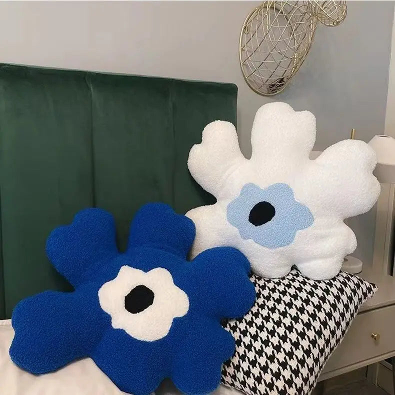 Nordic Cream Style Flower Pillow