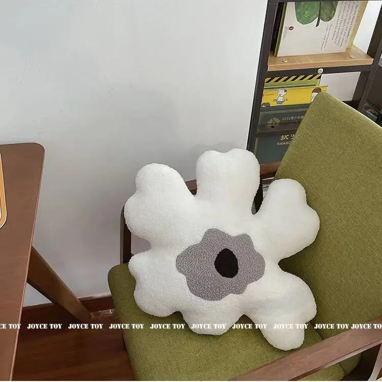 Nordic Cream Style Flower Pillow