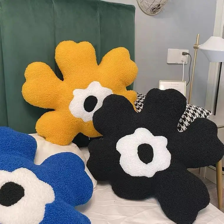 Nordic Cream Style Flower Pillow